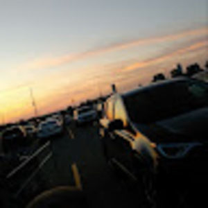 Meet your Posher, Caitlyn